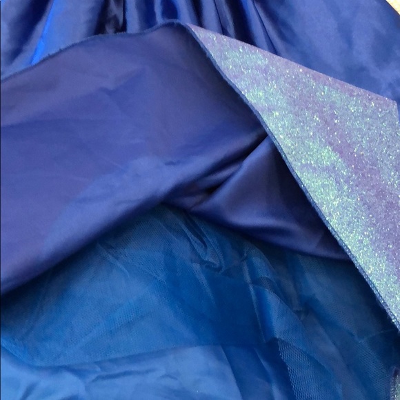 Disney Frozen Anna Costume - Picture 8 of 8